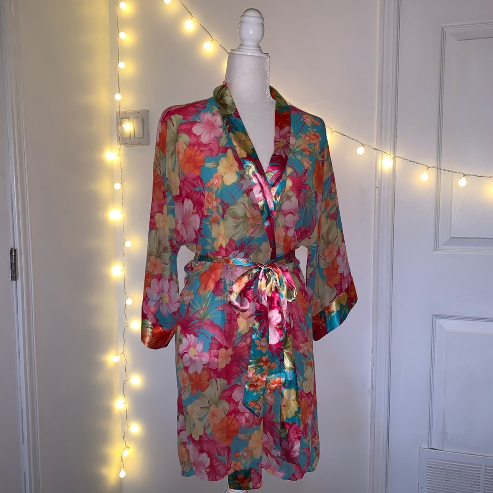Vintage Floral Pink Robe